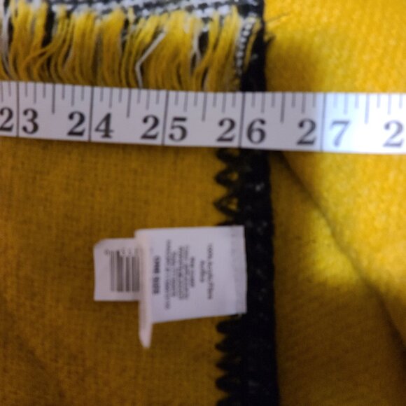 OVER SIZED BLANKET SCARF HOUNDSTOOTH REVERSIBLE WITH FRINGE --SIZE 78 '' X 26'' - Picture 6 of 10